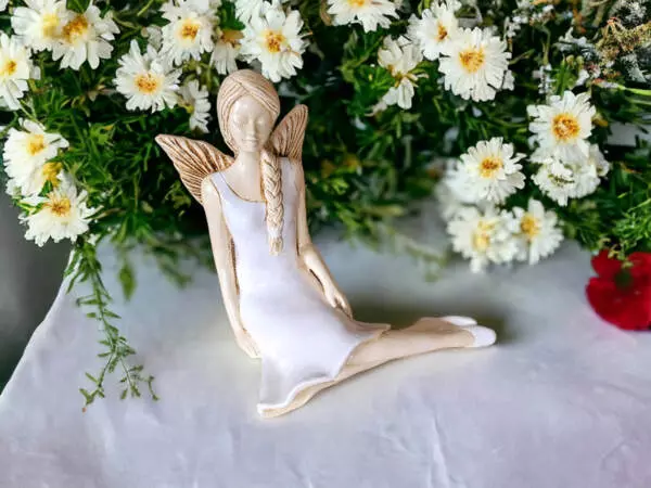 Angel Matilda - white -  15 cm decorative figurine 