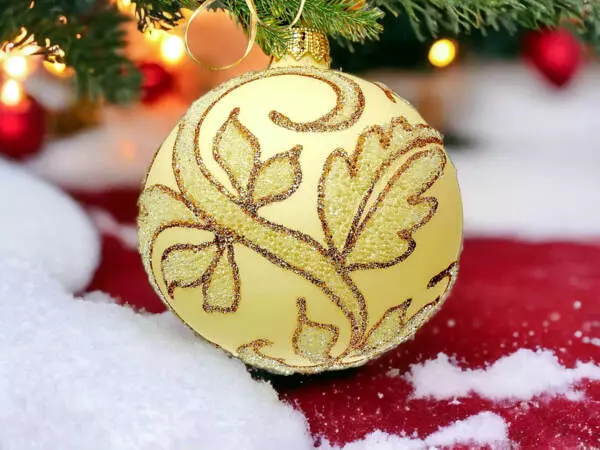 Set of golden leafs on creamy -  80 mm glass christmas balls  6 pcs